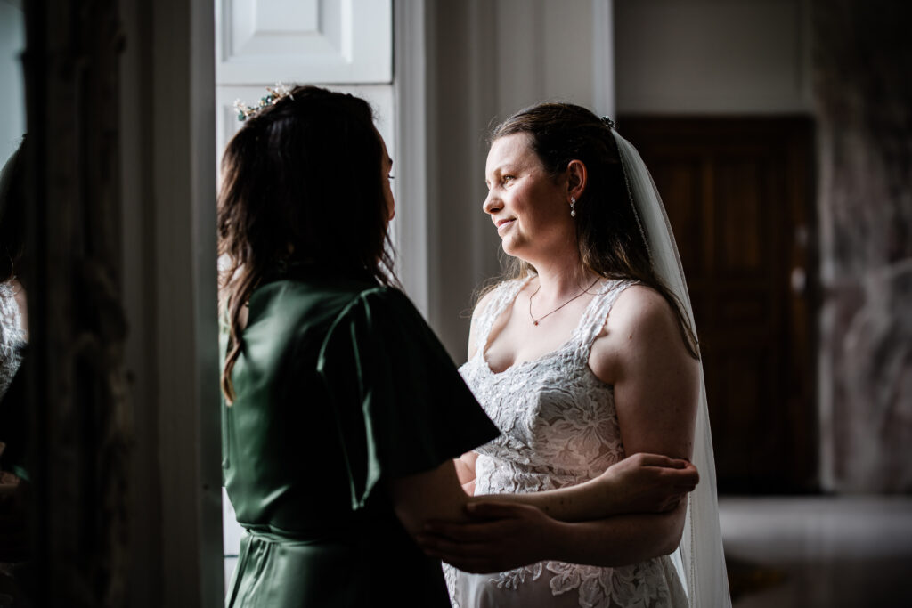 Documentary wedding photography at Davenport House