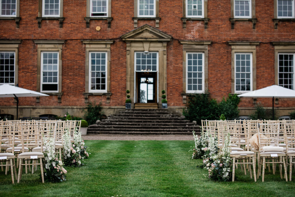 Luxury outdoor reception at Davenport House