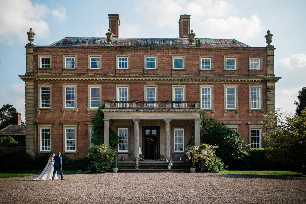 Davenport house wedding photographer couple photos