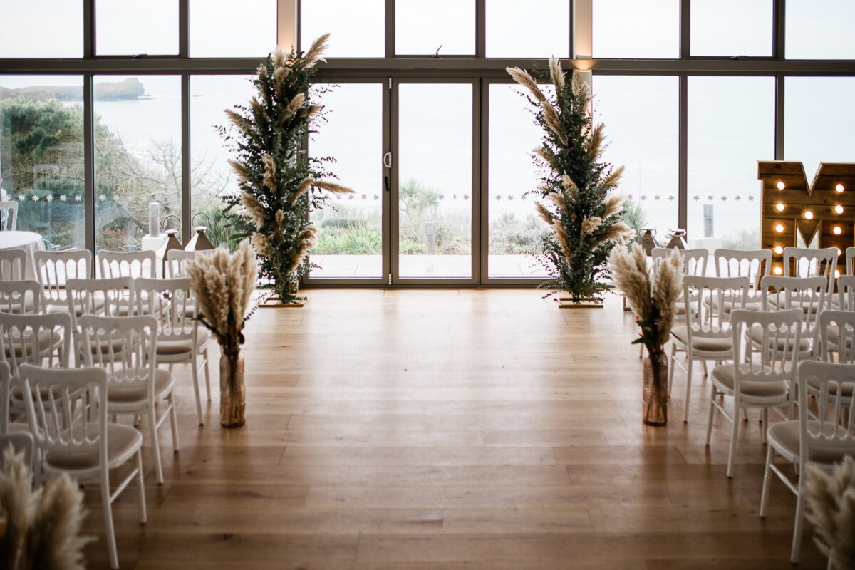 Polurrian on the lizard wedding photography of a rustic ceremony with a sea view