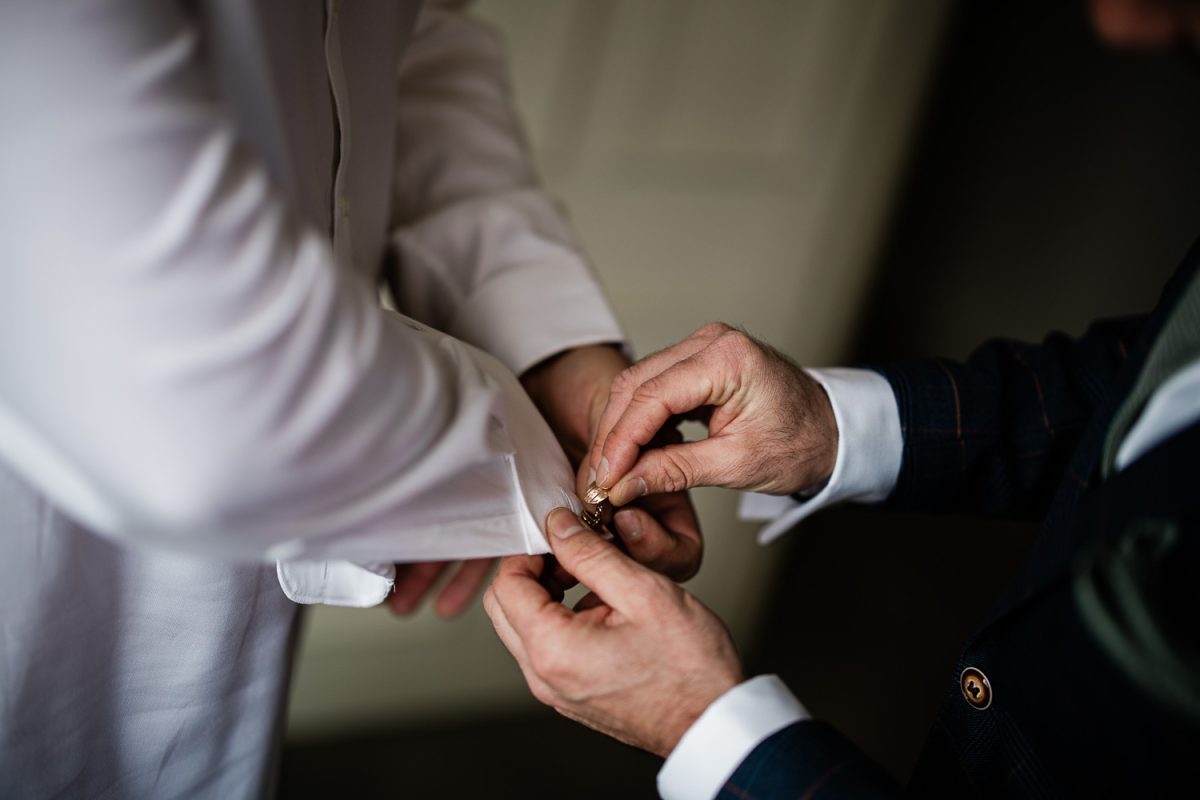 polurrian-on-the-lizard-wedding-photography-6