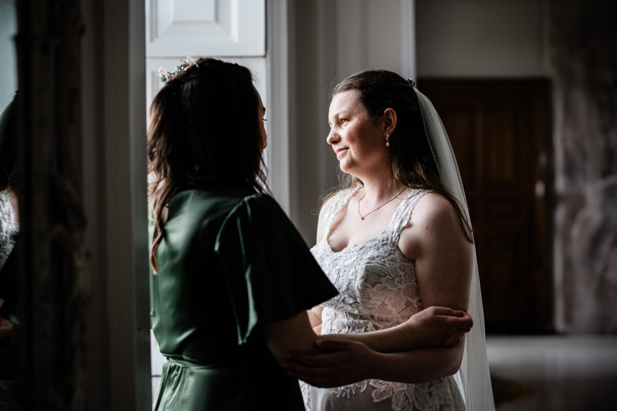 Documentary wedding photography at Davenport House
