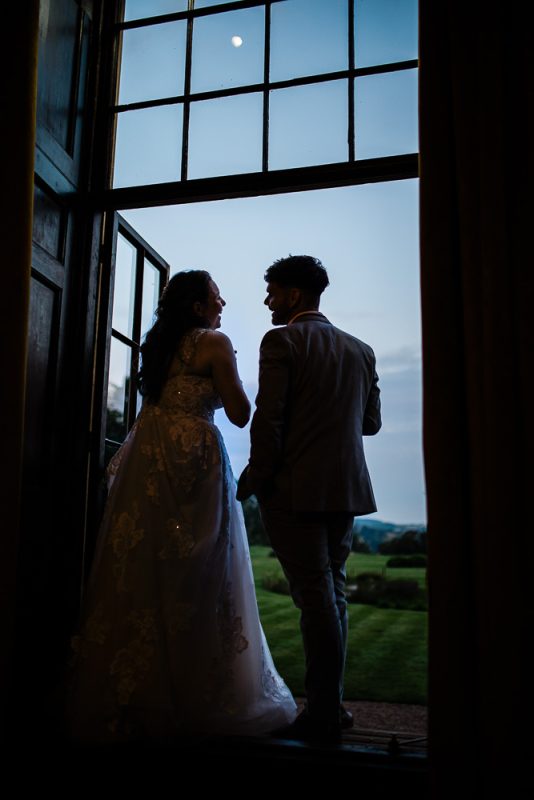 Candid wedding photography by Laura Rosemary Photography