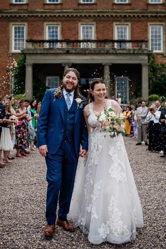 An outdoor wedding ceremony captured by a Davenport House wedding photographer